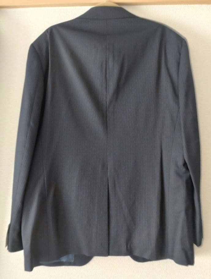 ★【未使用】ビジネススーツ 　3ピース　ストライプ　ネイビー　BB7