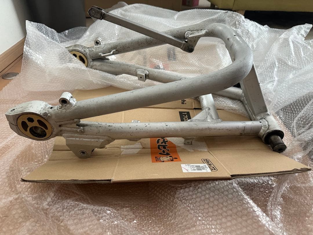 ZRX1100スイングアーム