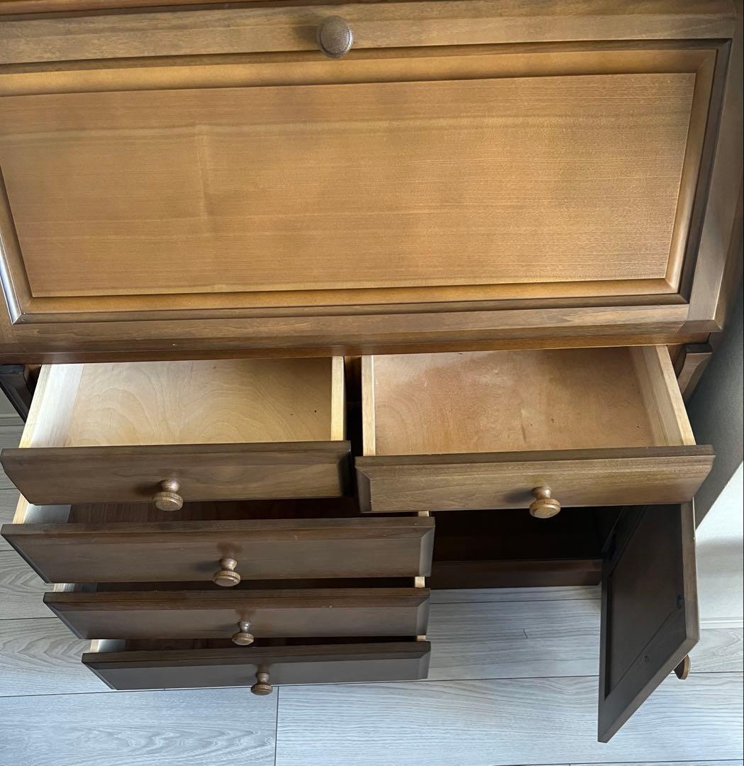 ライティングビューロー　デスク　チェスト