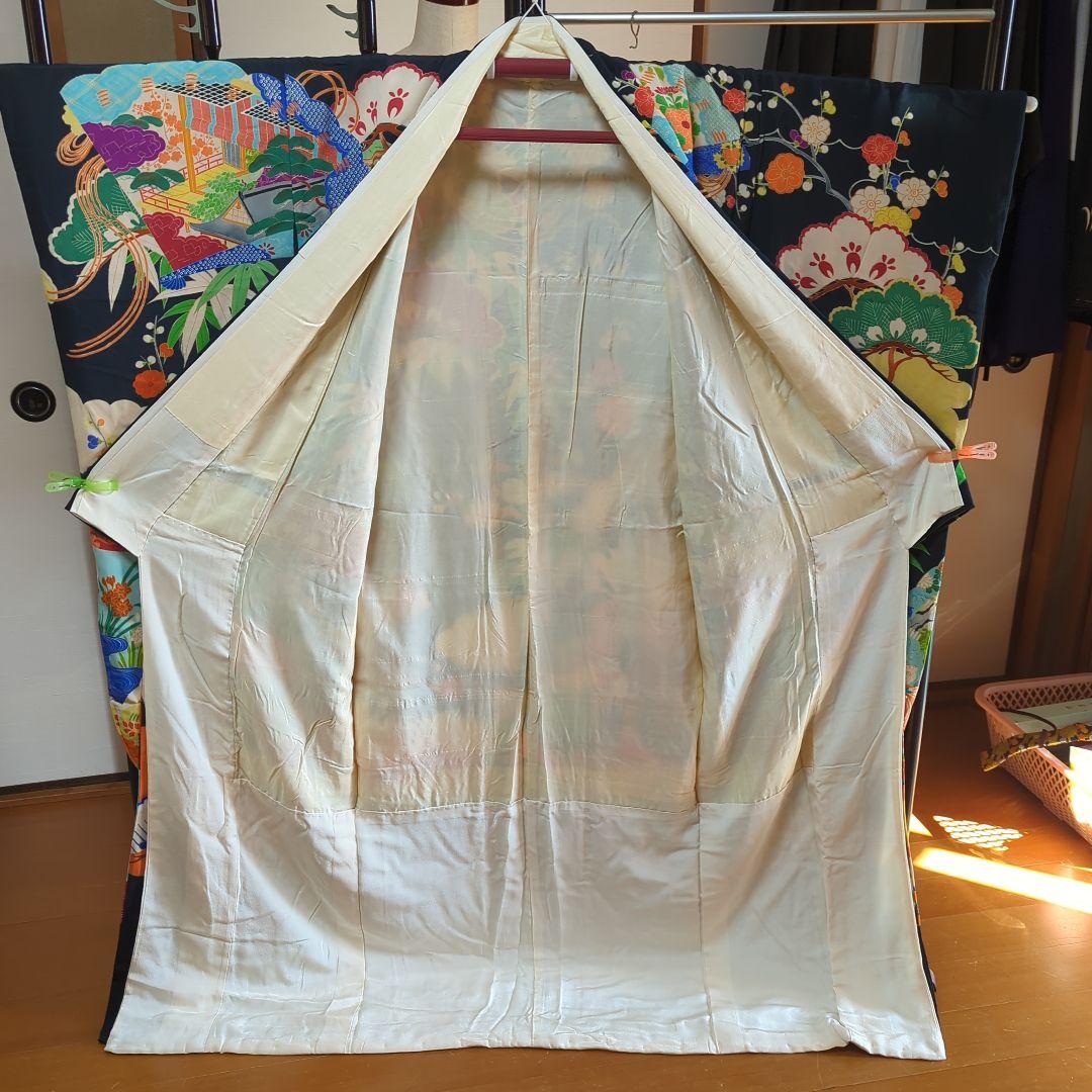 さ*）様 アンティーク　黒振袖　縮緬　５文　　比翼 共八掛　成人式　舞台