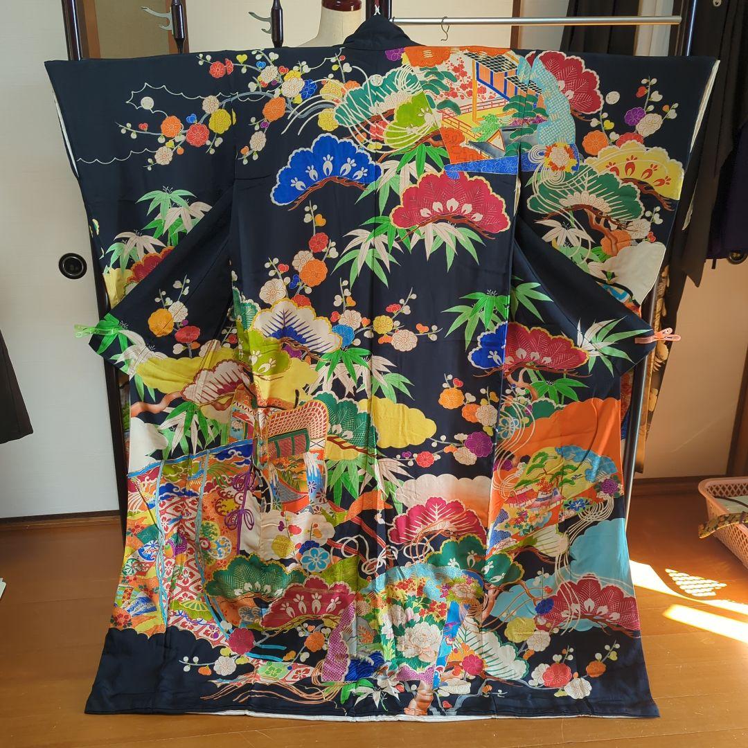 さ*）様 アンティーク　黒振袖　縮緬　５文　　比翼 共八掛　成人式　舞台