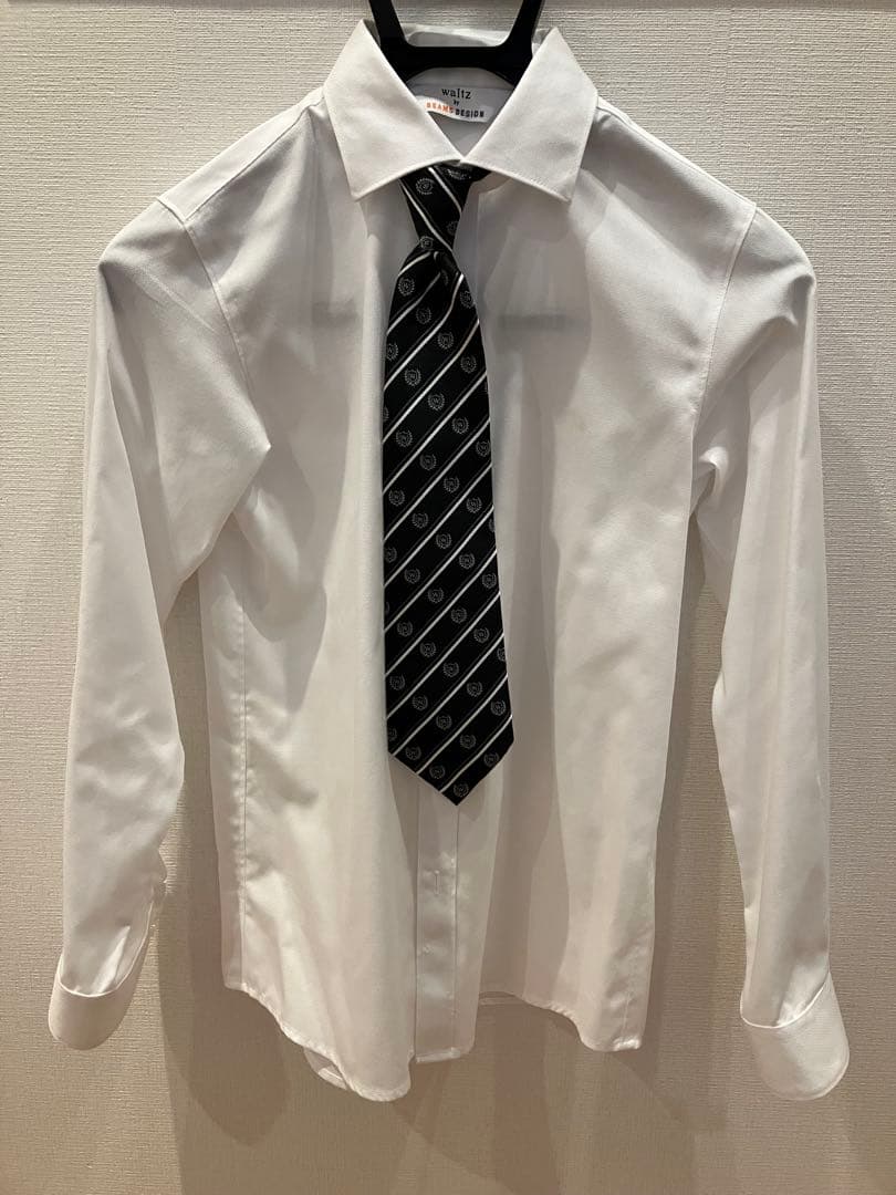 waltz by BEAMS DESIGN 150スーツ　ワイシャツ　ネクタイ付