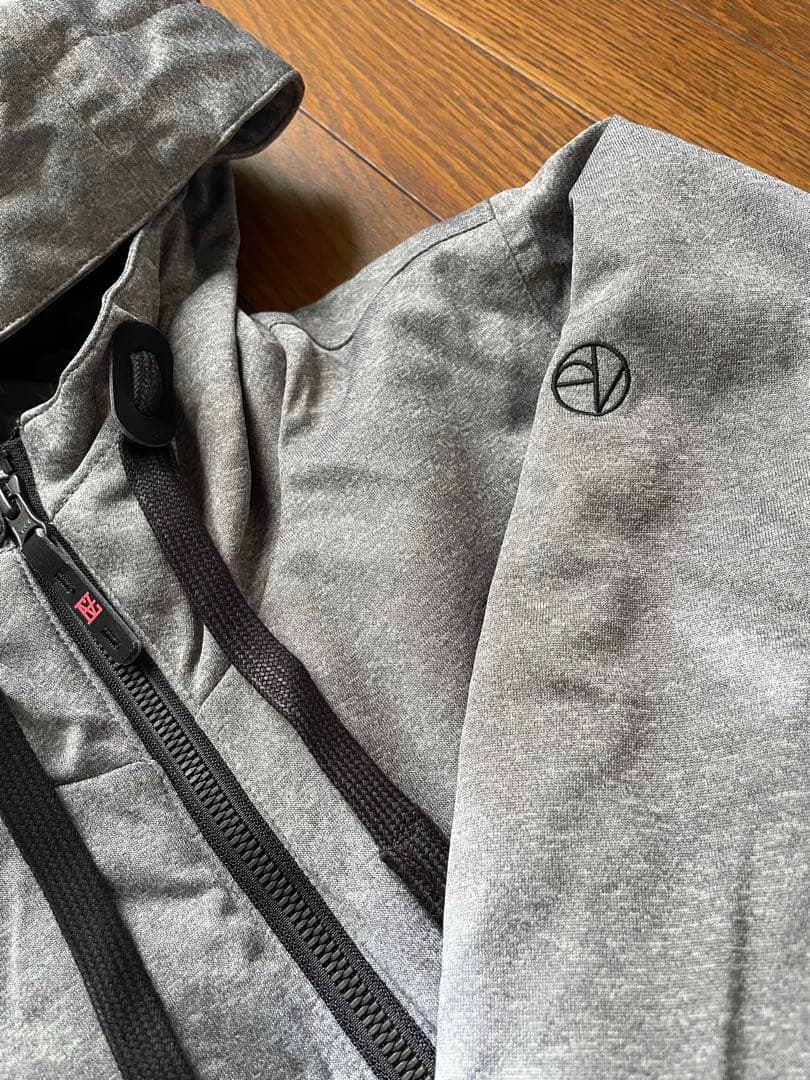 【極美品】エスティボ　スノーボードウェア上下セット 【Ｍサイズ】