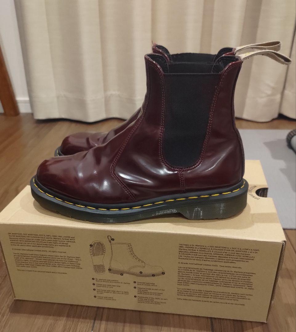 Dr. Martens 2976vegan チェルシー サイドゴアブーツ レッド