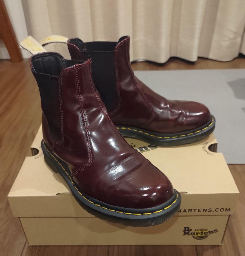 Dr. Martens 2976vegan チェルシー サイドゴアブーツ レッド