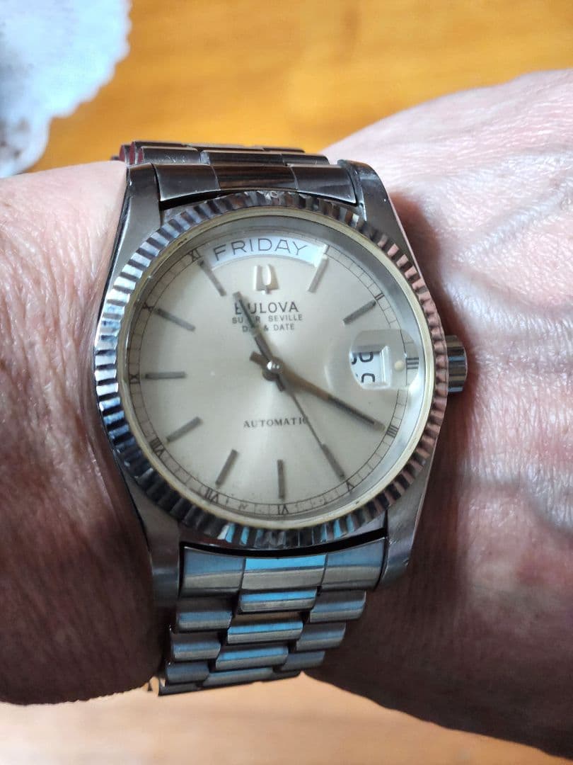 Bulova 自動巻き腕時計 シルバー