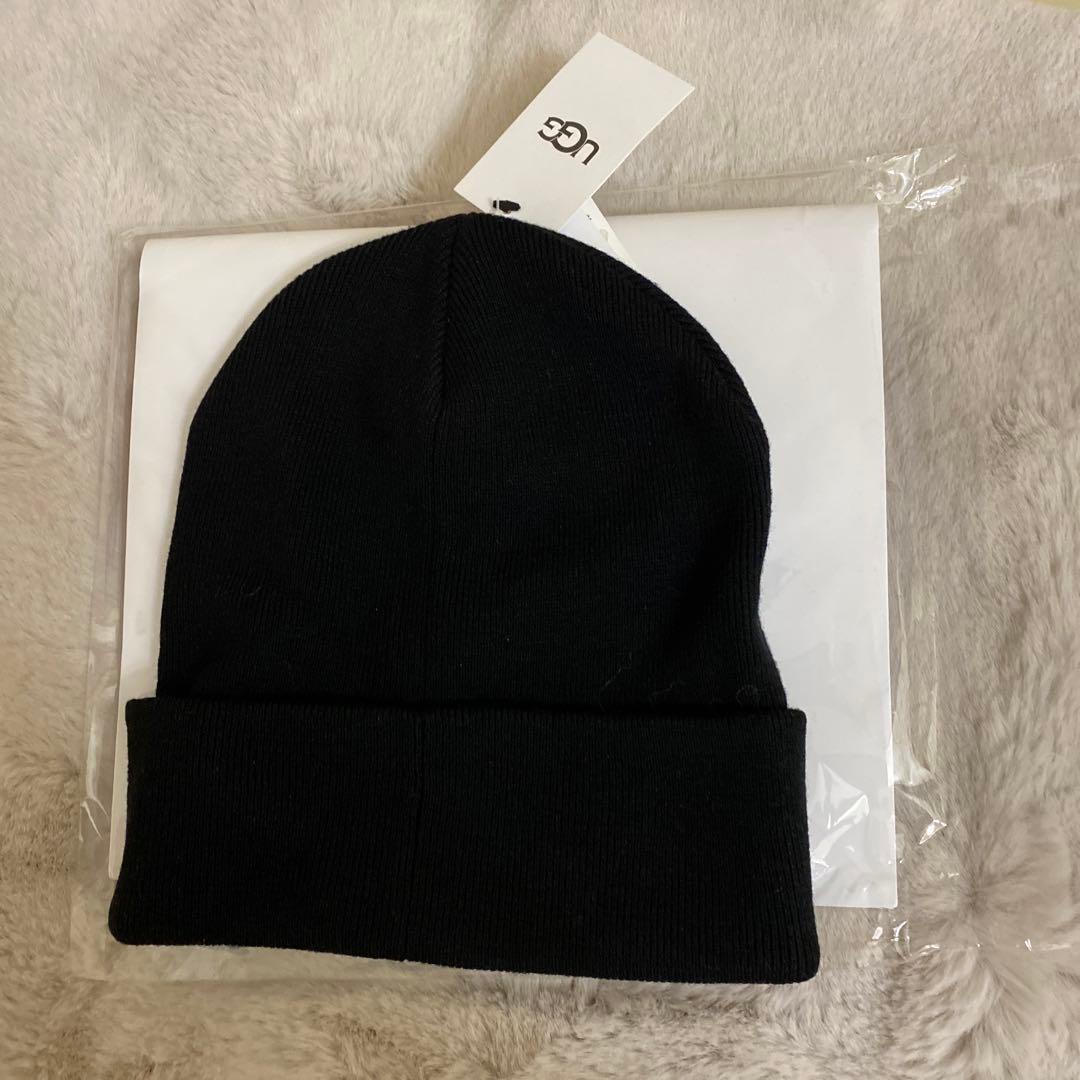 新品、未使用！！UGG ブラック ニット帽　ビーニー
