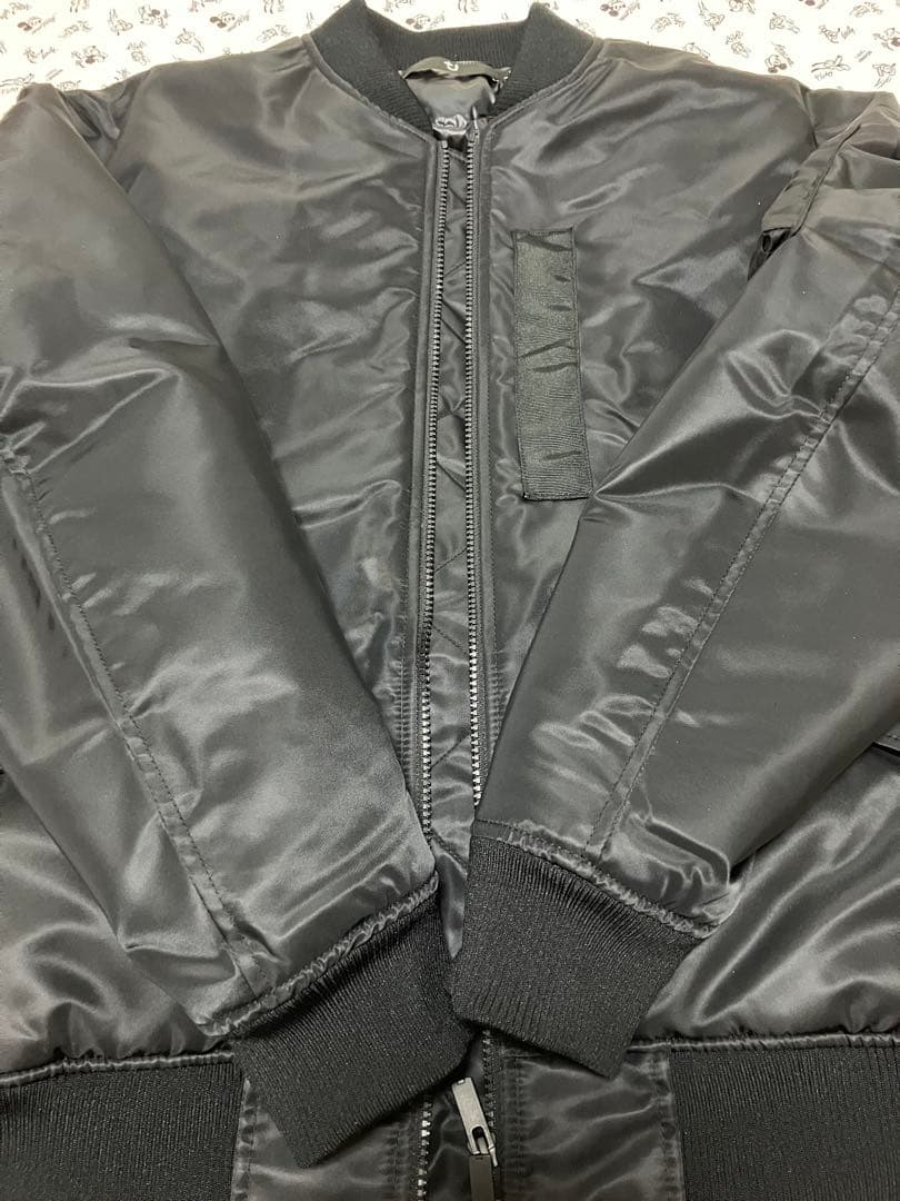 UNIQLO＋J ハイブリッドダウンオーバーサイズMA-1 ブラック Ｌサイズ