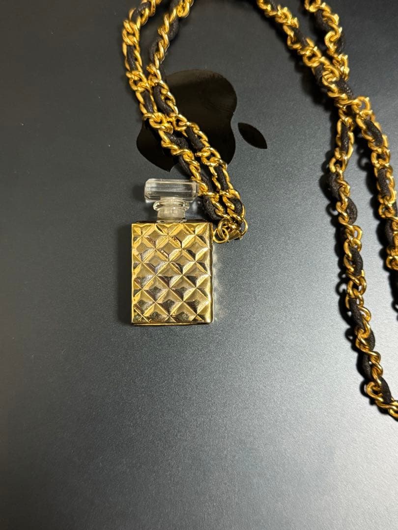 CHANEL 香水ボトルネックレス ゴールド No.5 ヴィンテージ