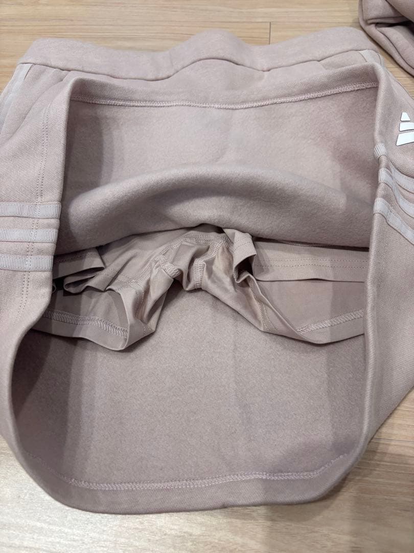 新品アディダス ゴルフ セットアップ ジャケット＆スカート Lサイズくすみピンク