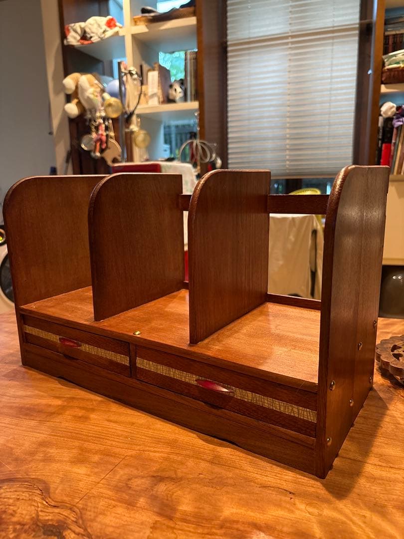 「欅無垢材 真鍮鋲 ヴィンテージ 卓上本立て 2段引き出し付き」