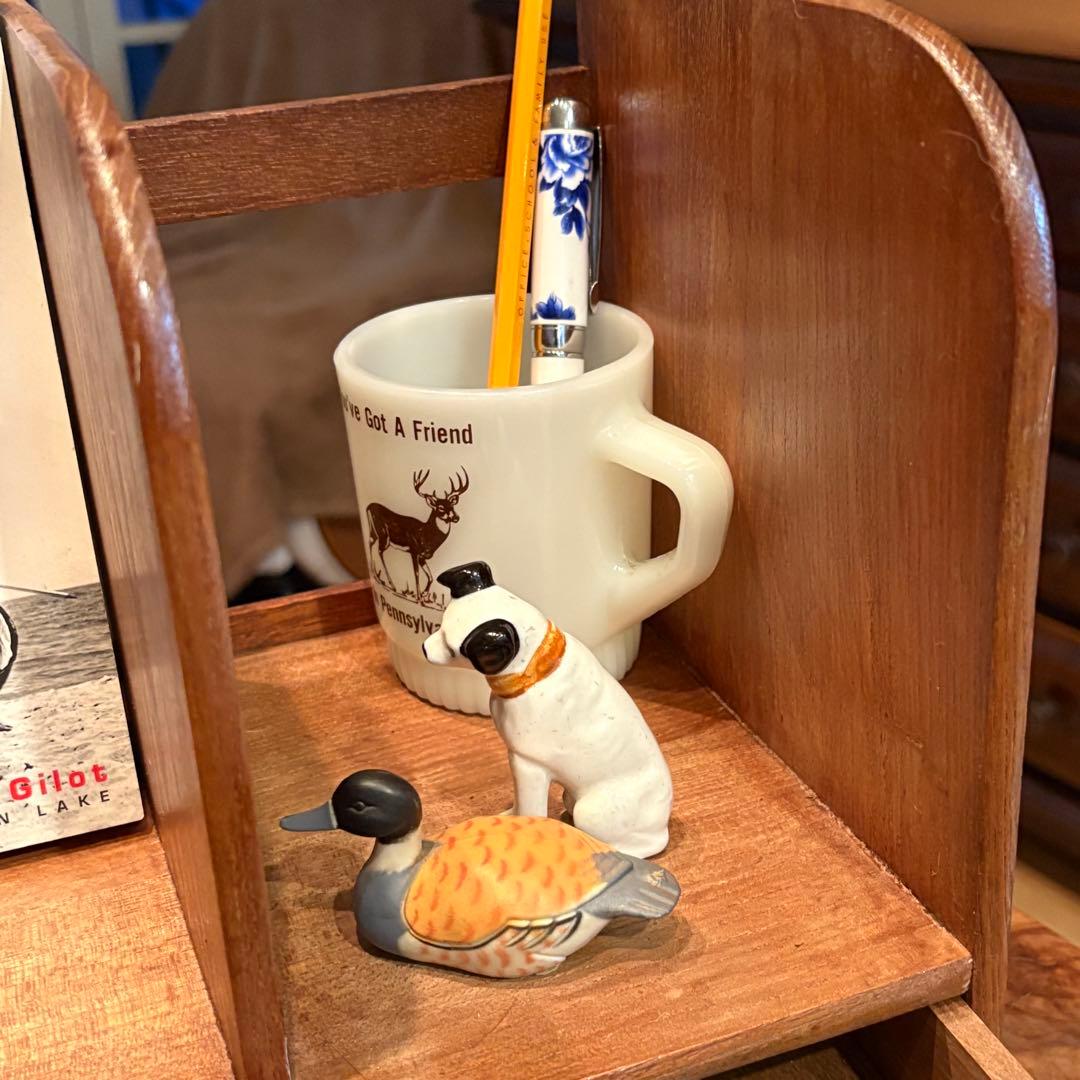 「欅無垢材 真鍮鋲 ヴィンテージ 卓上本立て 2段引き出し付き」