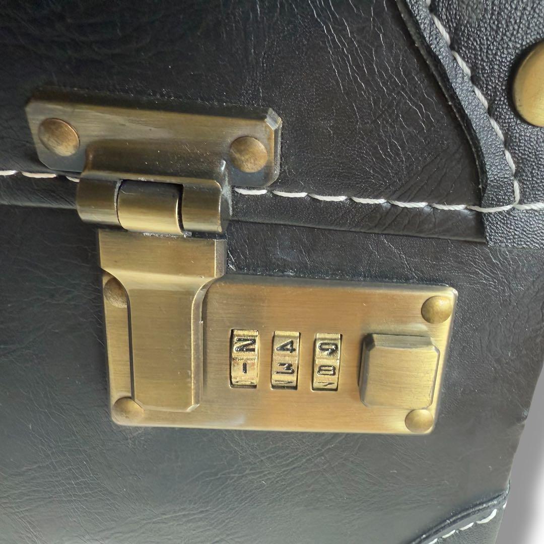 Alice in wonderland キャリーケース アリス トランク