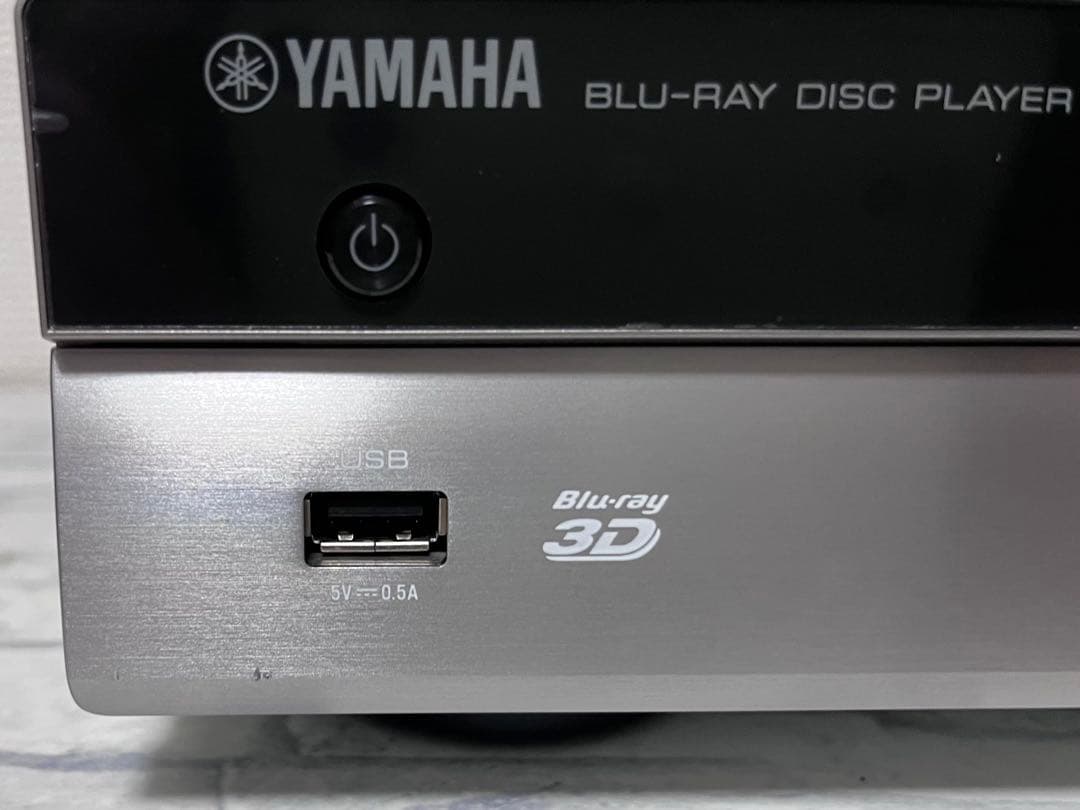 リモコン付　ヤマハ　SACD/ブルーレイプレイヤー　BD-A1040