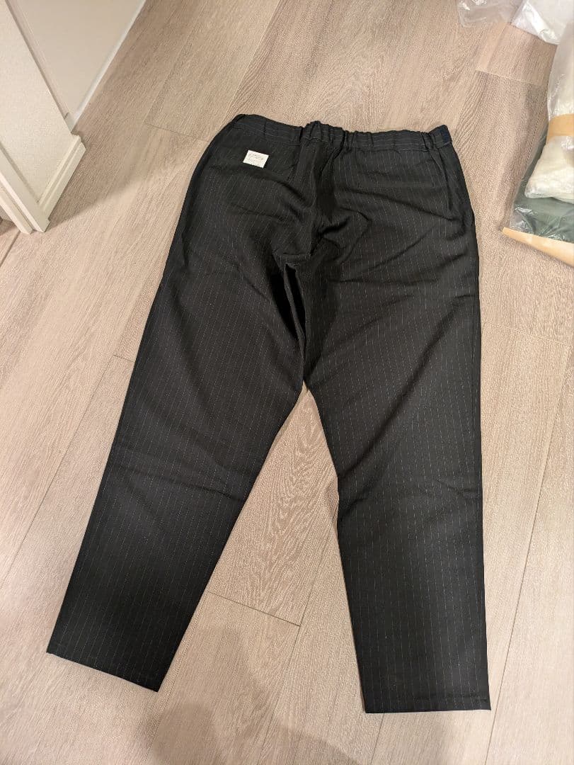 グラフペーパー　ストライプ　イージーパンツ