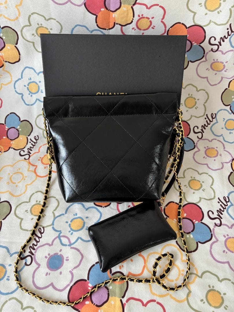 【未使用に近い】ハンドバッグ 黒 レザー ショルダーバッグ