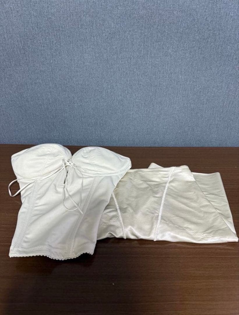 mirrormirror / ブライダルインナー ガードルM & ビスチェE85