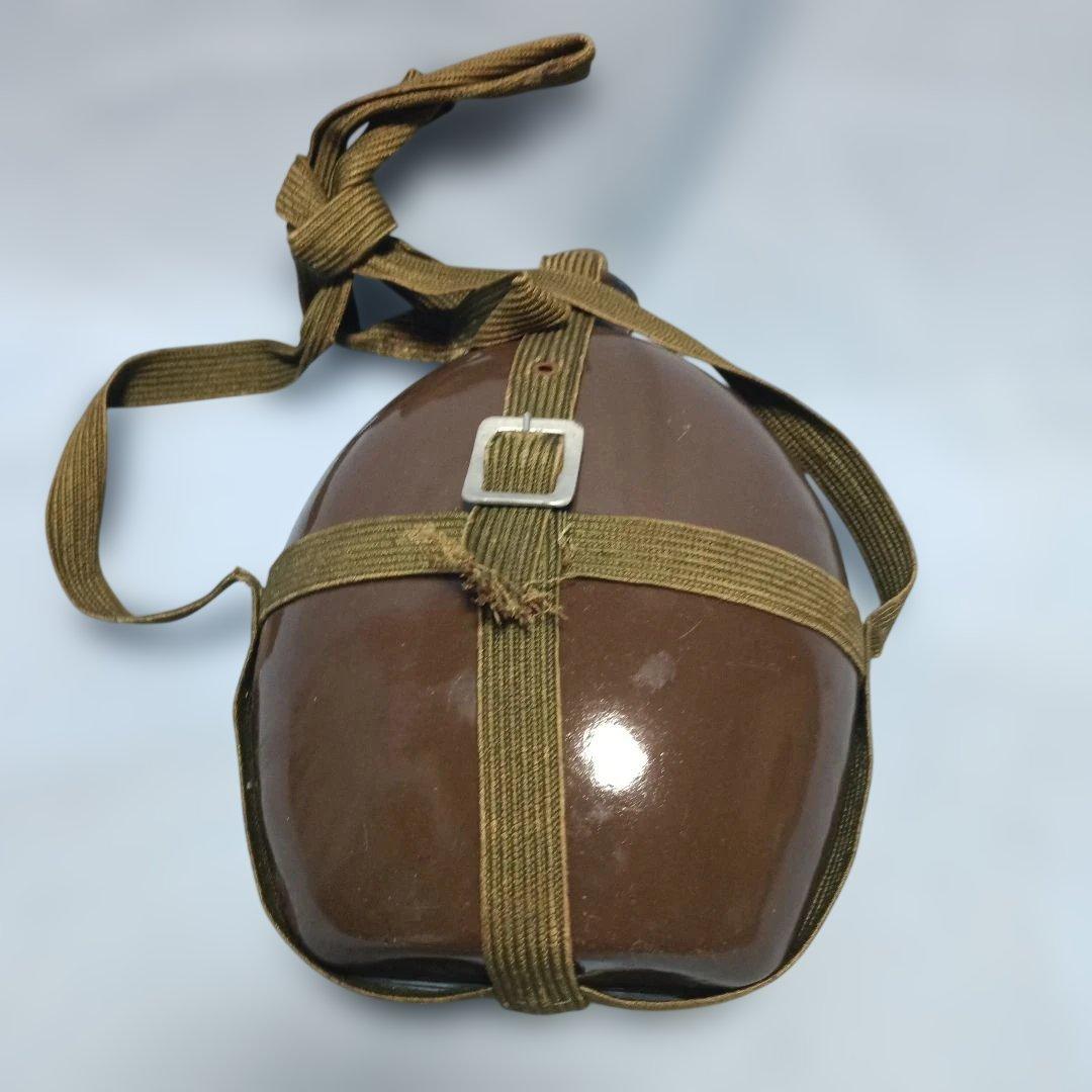 日本海軍末期型水筒（実物)