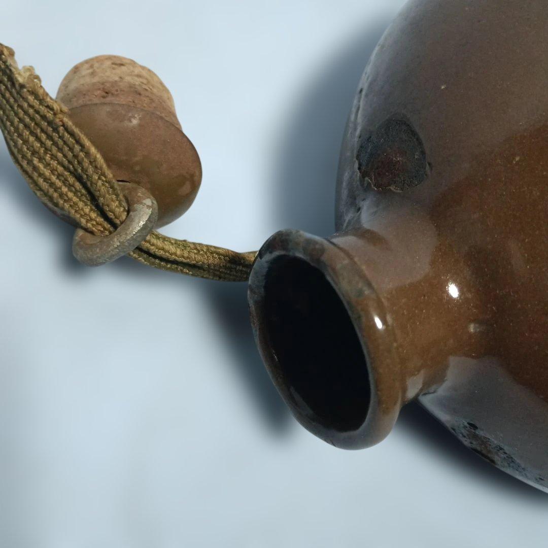 日本海軍末期型水筒（実物)