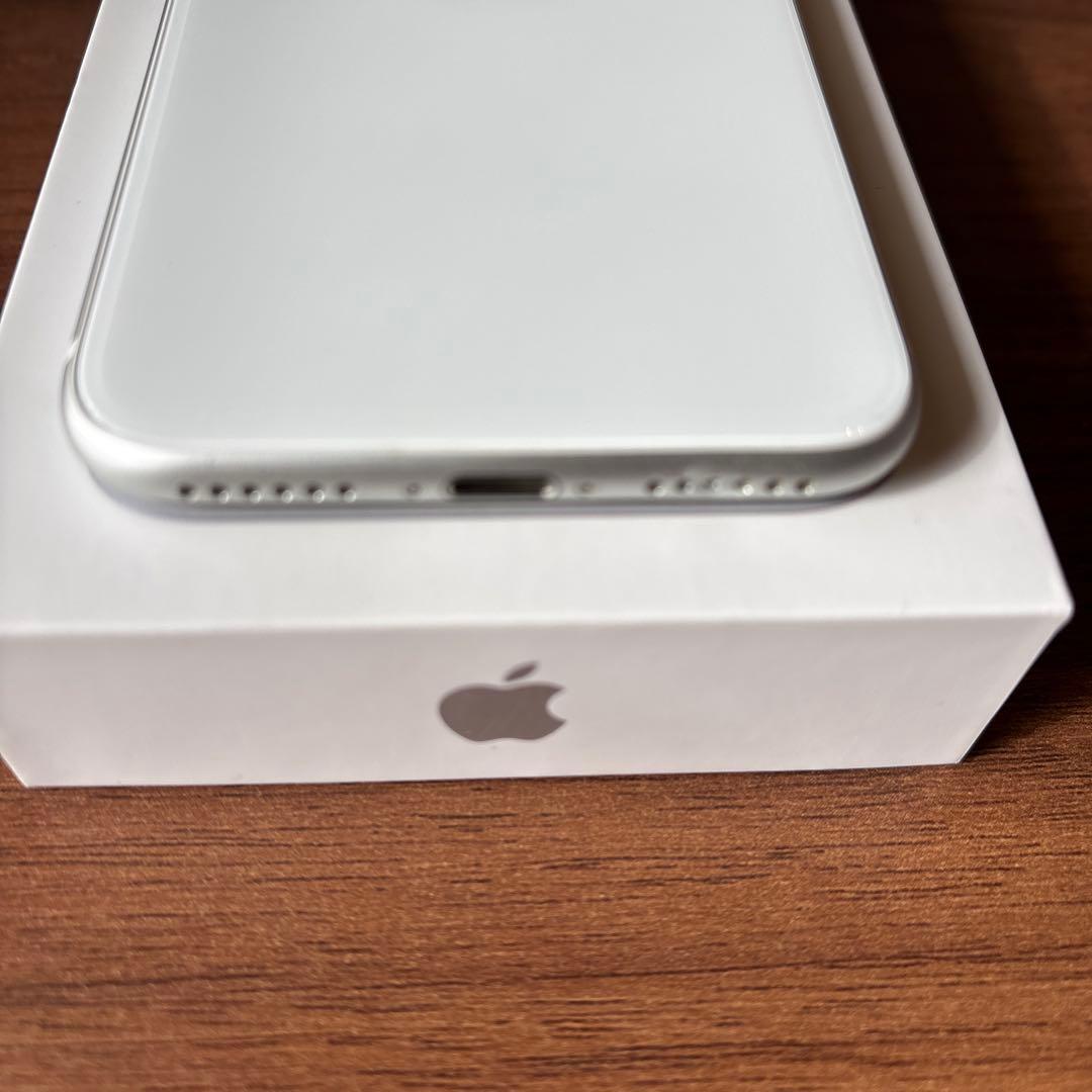 iPhoneSE2 SIMフリー ホワイト