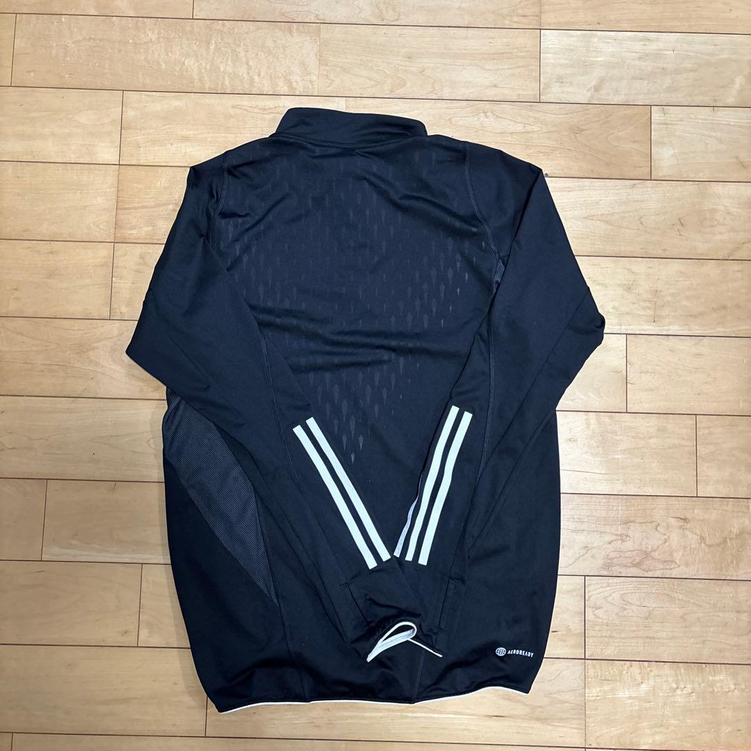 IPU 環太平洋大　サッカー　トレーニングウェアセット　上下M