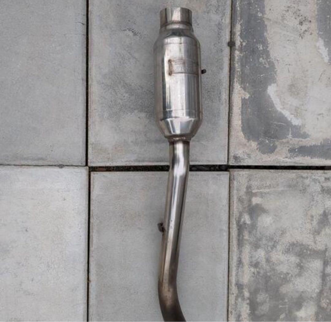 90ヴィッツ blitz マフラー