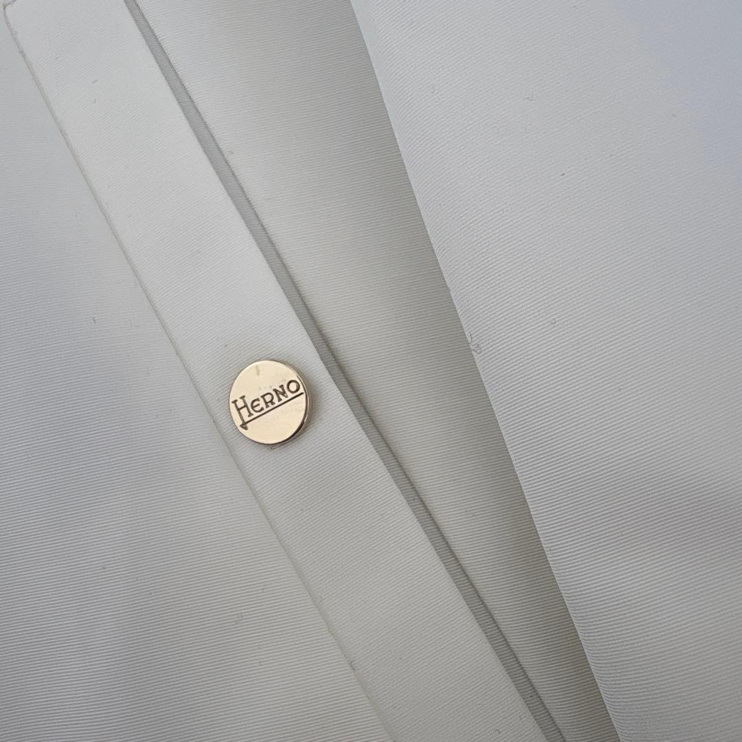 Herno ヘルノ ホワイトジャケット