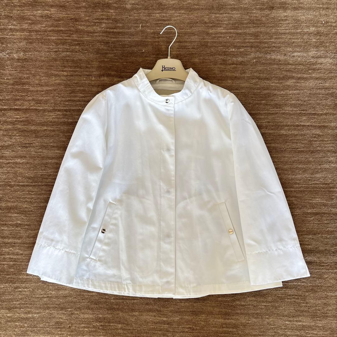 Herno ヘルノ ホワイトジャケット