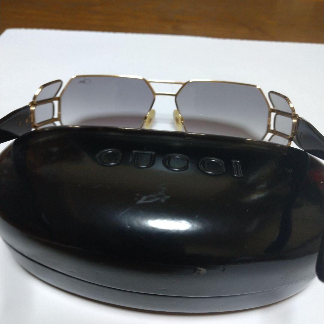 GUCCI ケースカザールです 宜しくお願いします