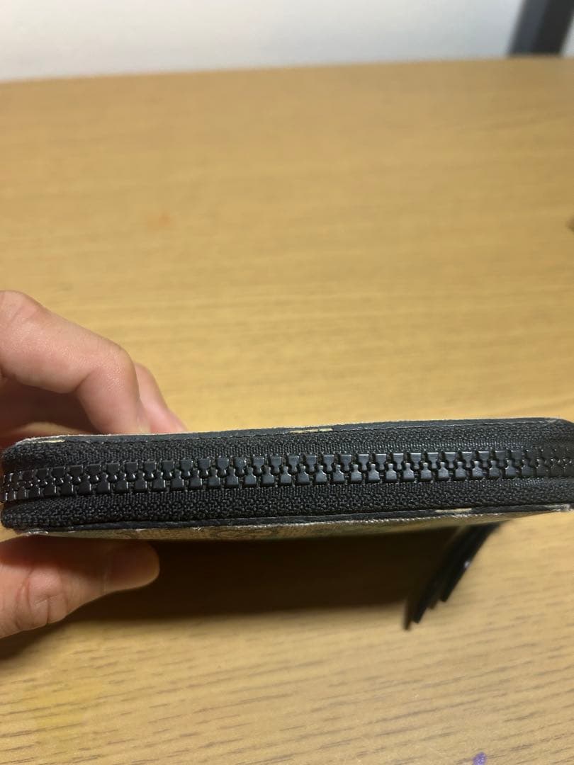 GUCCI フラワー柄 ケース 財布 カードケース