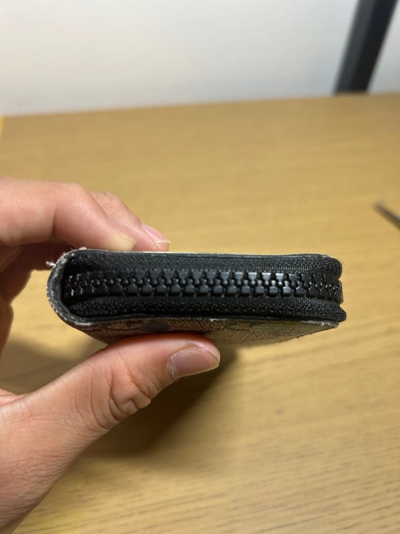 GUCCI フラワー柄 ケース 財布 カードケース