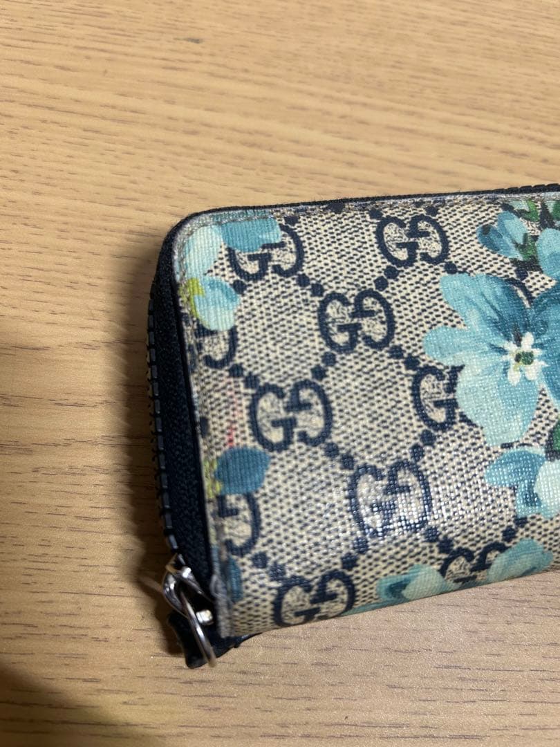 GUCCI フラワー柄 ケース 財布 カードケース