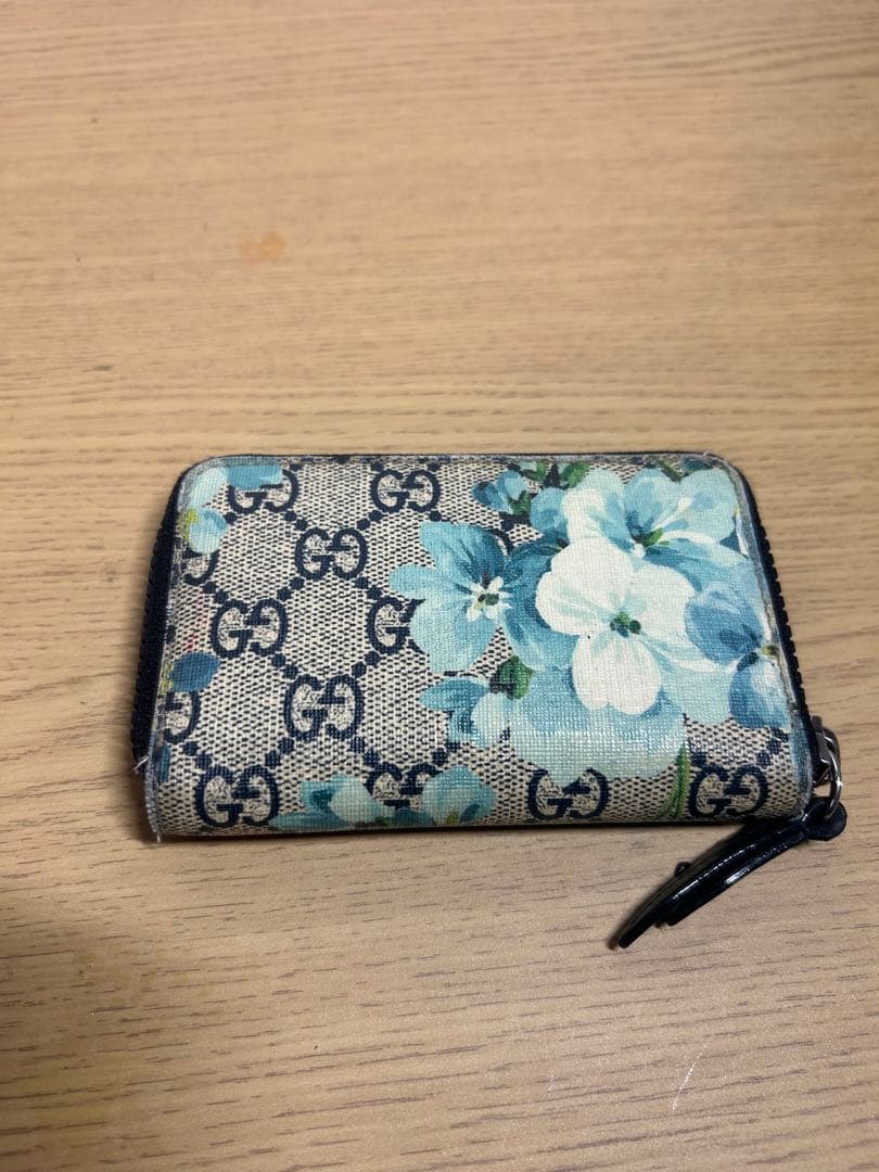 GUCCI フラワー柄 ケース 財布 カードケース