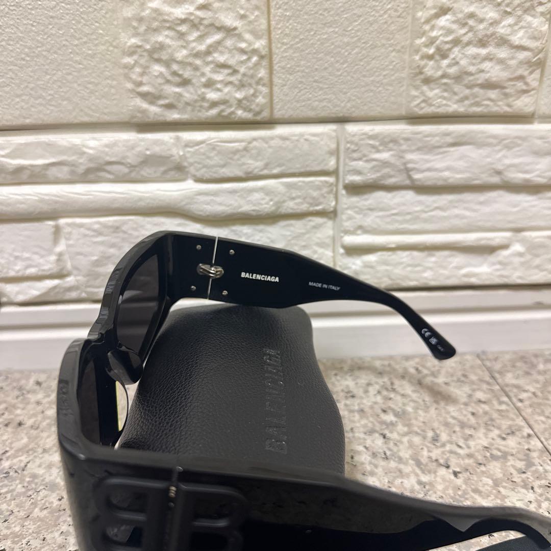 小物 Balenciaga Bossy Cat sunglasses