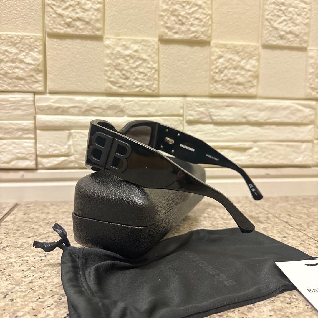 小物 Balenciaga Bossy Cat sunglasses