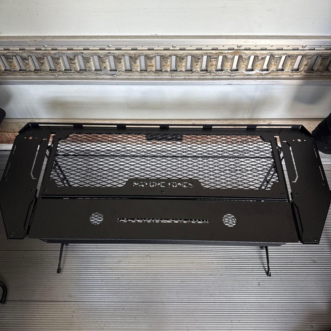 テーブル・チェア・ハンモック NATURE TONES THE STINGRAY WING TABLEZ