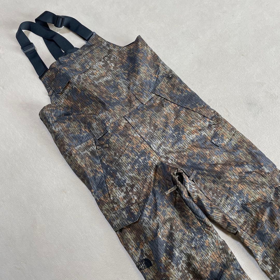 超美品　未使用級　☆THE NORTH FACE ビブパンツ　カモフラ