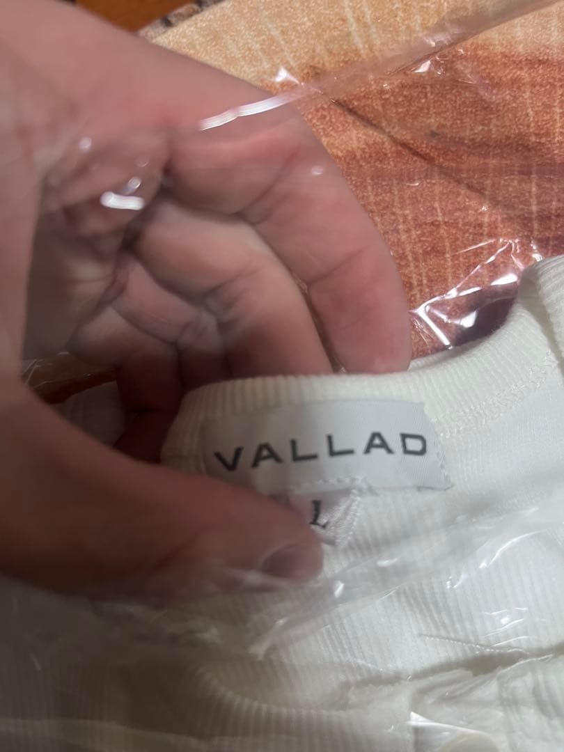 Vallad V.HENRY NECK L/S サーマル L 白