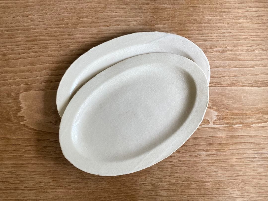 最終値下げ　吉田次朗　オーバルプレート　楕円形　クリーム色　2枚セット