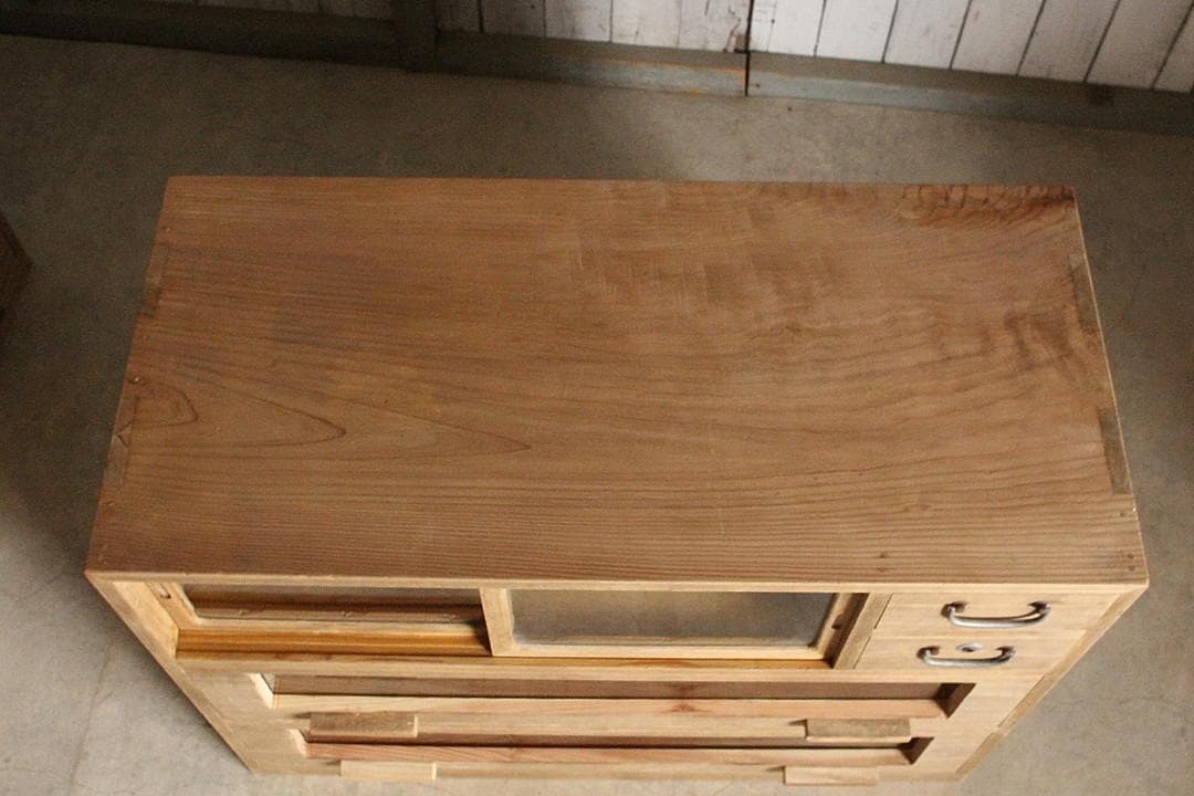 前面ガラスの引き出し2段×ガラス戸棚×木製小引き出し2段