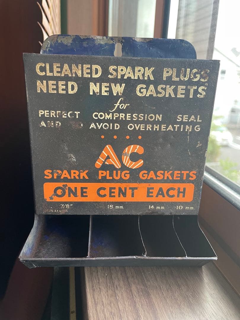 ac spark plug cabinet キャビネット　看板　champion