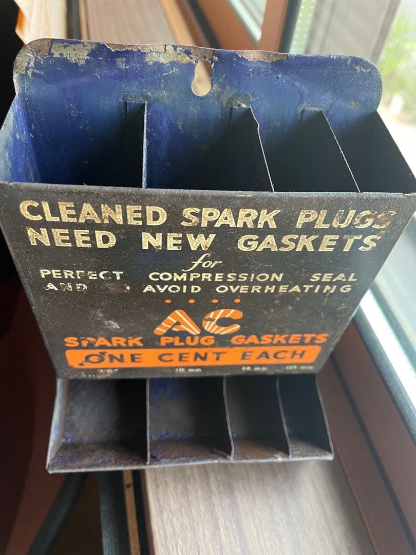 ac spark plug cabinet キャビネット　看板　champion
