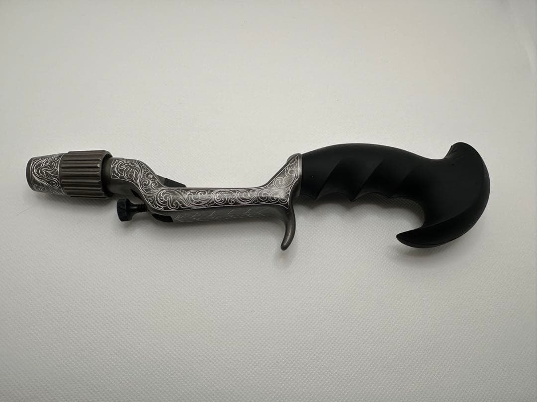 グラスアイ　彫金グリップ・他