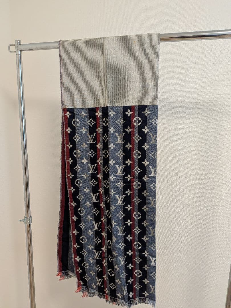 Louis Vuitton 大判ストール