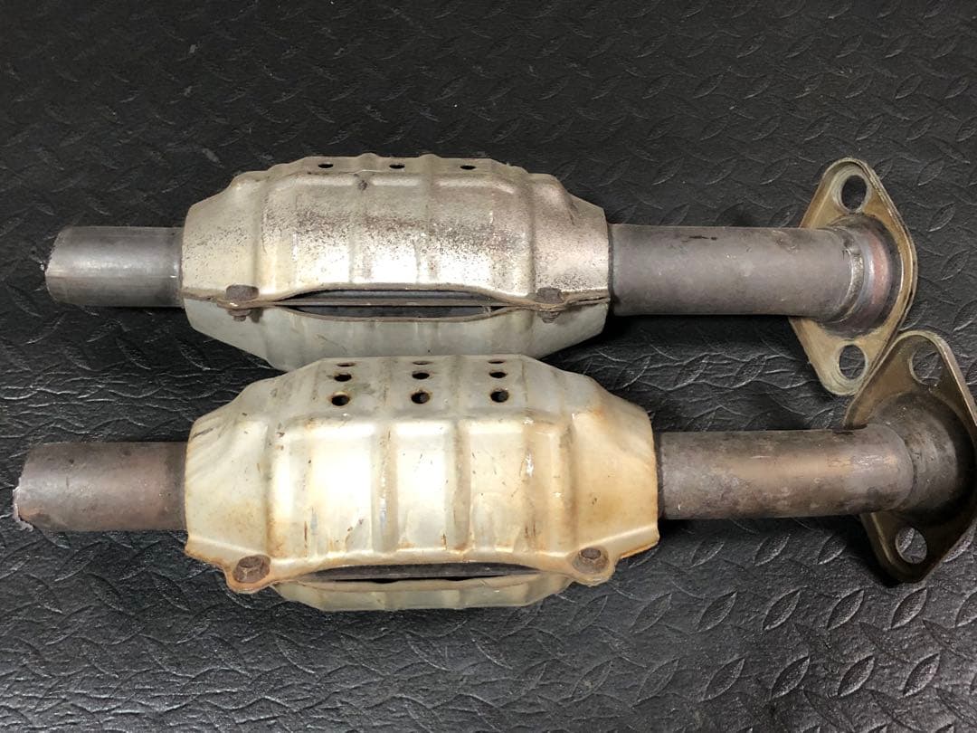 触媒 メーカー不明2個セット