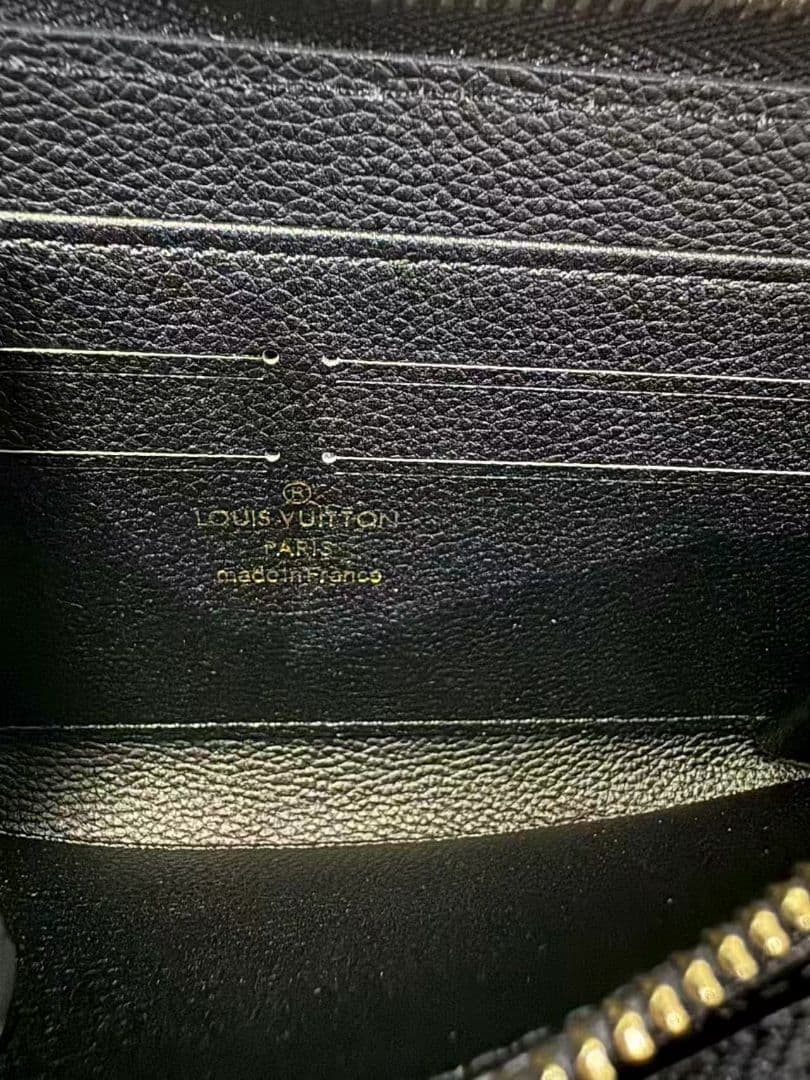 【匿名送料込み】 ファスナー 長財布 ブラック