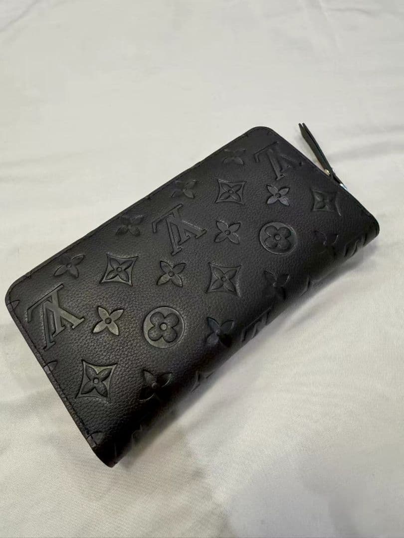 【匿名送料込み】 ファスナー 長財布 ブラック