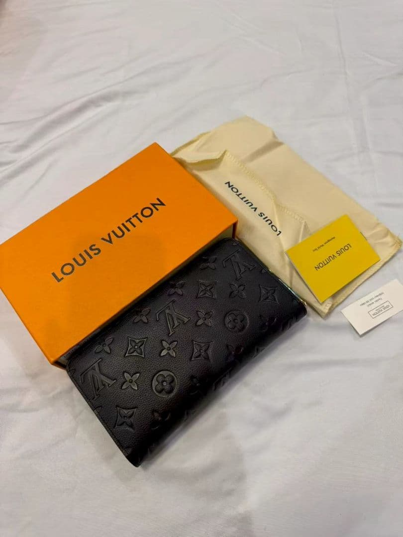 【匿名送料込み】 ファスナー 長財布 ブラック