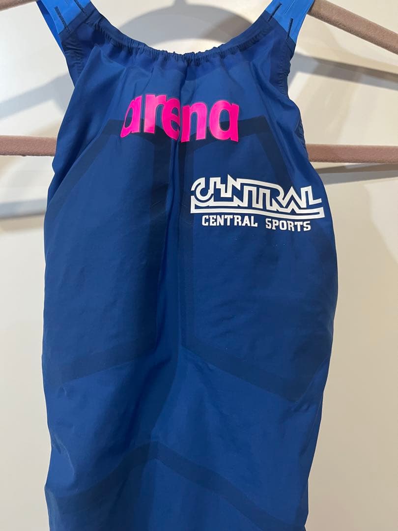 競泳水着 セントラル 選手 finaマーク aquaforce storm 破れ