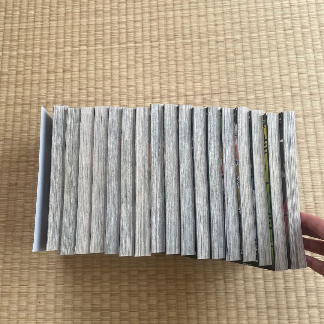 鬼滅の刃　英語版　1-18巻(8巻日本語) 日本語19-23巻